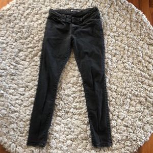 Levi Demi curve size 2 black